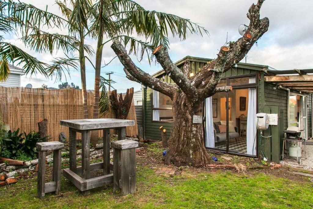 950M To Cbd - Instant Book Tidy Unit Apartment Gisborne Exterior photo